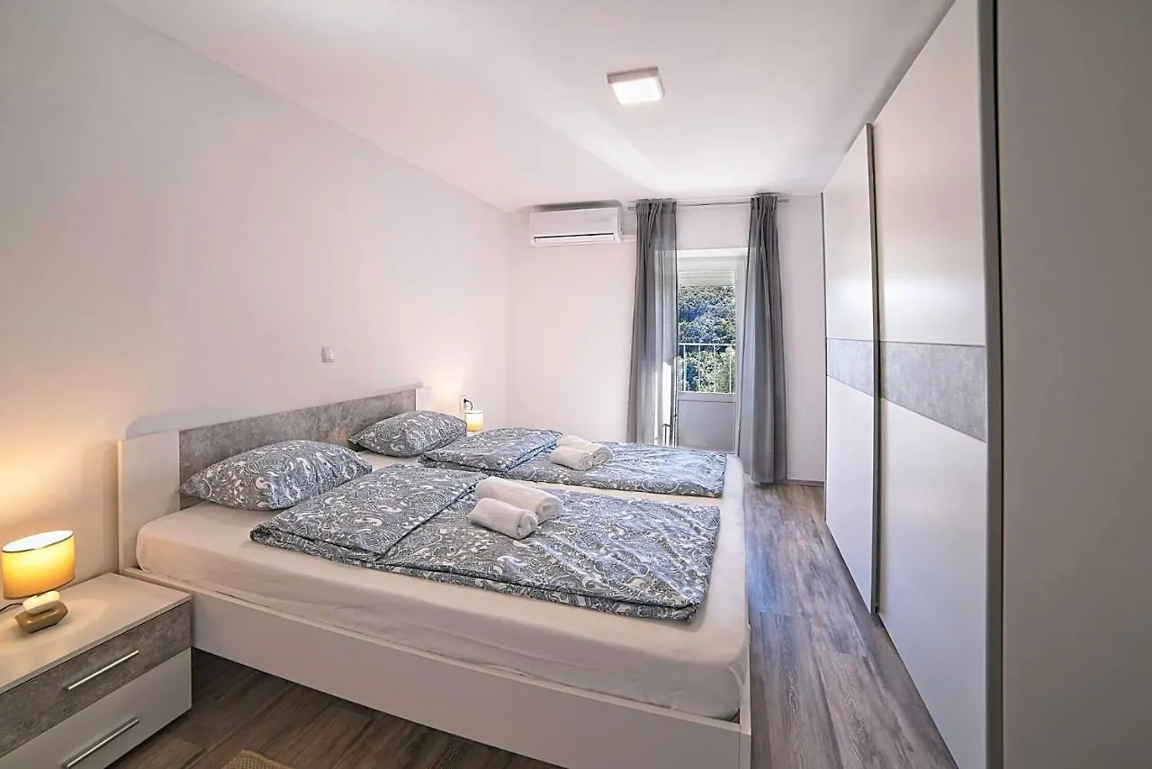 Holiday House Rab Kampor 0*,  Croatia